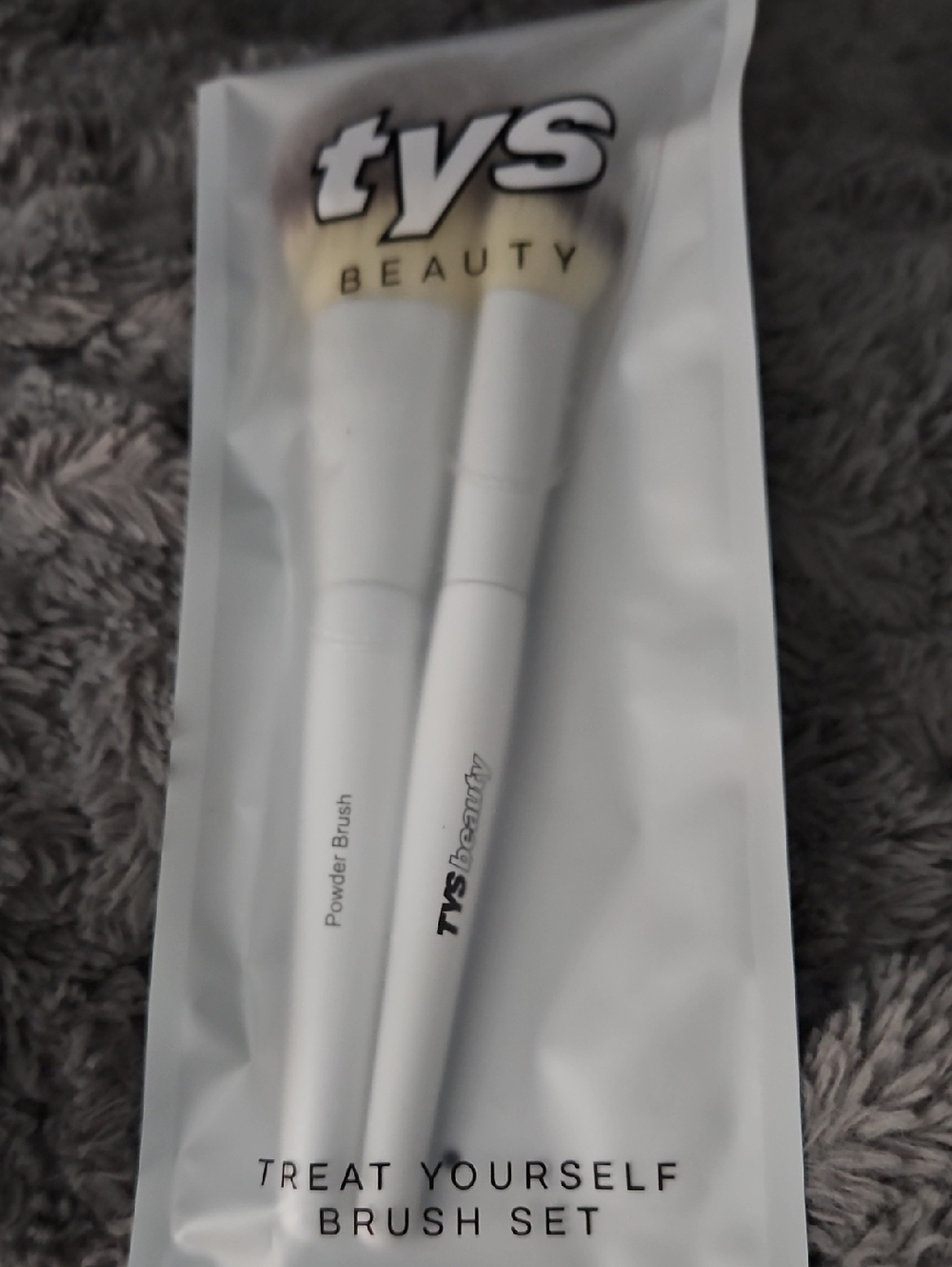 TYS Beauty Treat Yourself White Makeup Brush Set